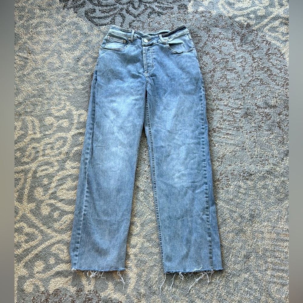 Claé The Label Frayed Cross Over Fly Jeans Blue Small